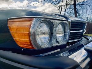 Mercedes-Benz 560 SL 1986 года  (NA)